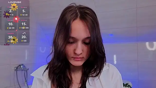 DarcyBlackwood online show from April 5, 1:36 am