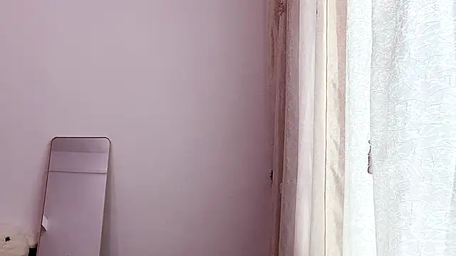 yiyibaby2026 online show from March 28, 2:11 am