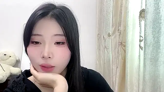 yiyibaby2026 online show from April 3, 2:31 am