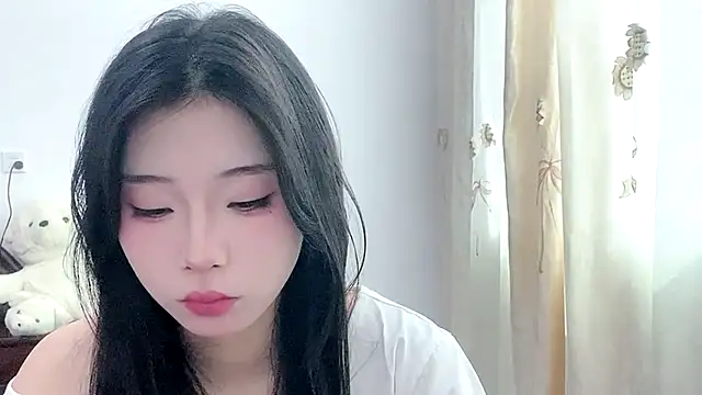 yiyibaby2026 online show from April 4, 2:10 am