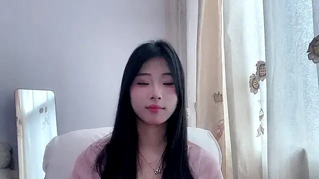 yiyibaby2026 online show from April 6, 2:31 am