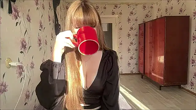 AnnaWasp online show from April 11, 5:34 am