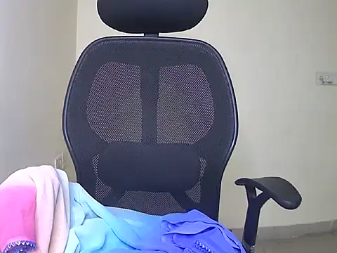 Mitika1 online show from April 17, 1:19 am