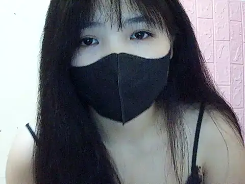 VyVy18 online show from April 2, 12:58 pm