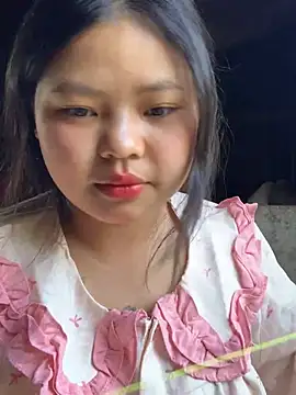 Snapshot of Motminhthoi chatting on May 14, 12:28 am Motminhthoi online show from May 14, 12:28 am