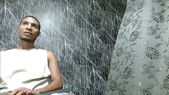 chrisramosv online show from March 31, 11:27 pm