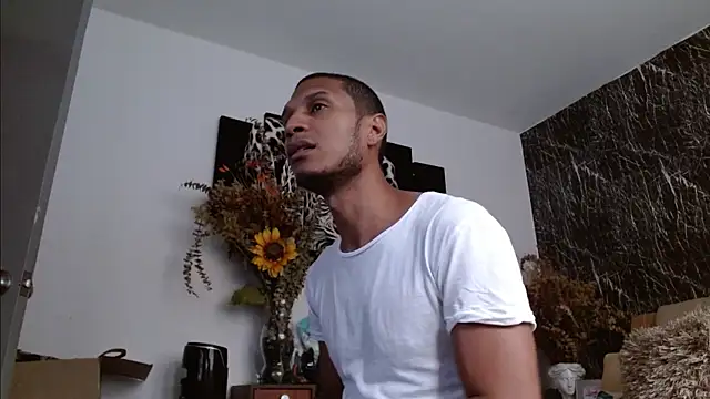 chrisramosv online show from April 7, 10:09 pm