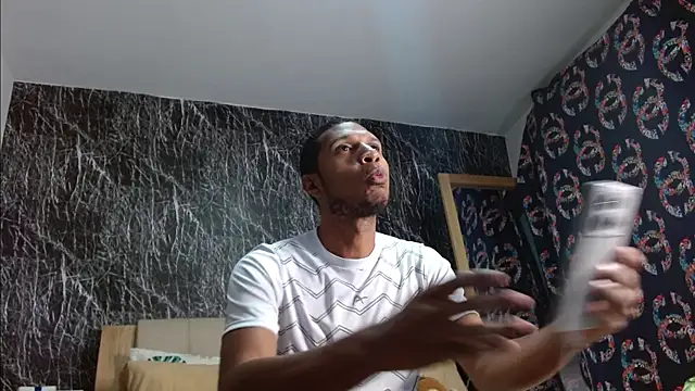 chrisramosv online show from April 13, 10:59 pm