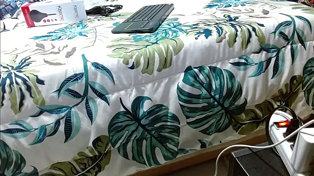 chrisramosv online show from April 14, 11:22 pm