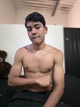 pabloflaquito23 online show from April 2, 6:38 pm