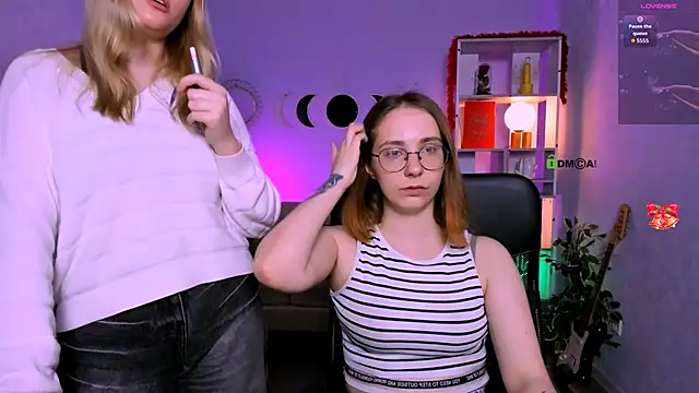 trixy melison online show from April 1, 10:51 pm