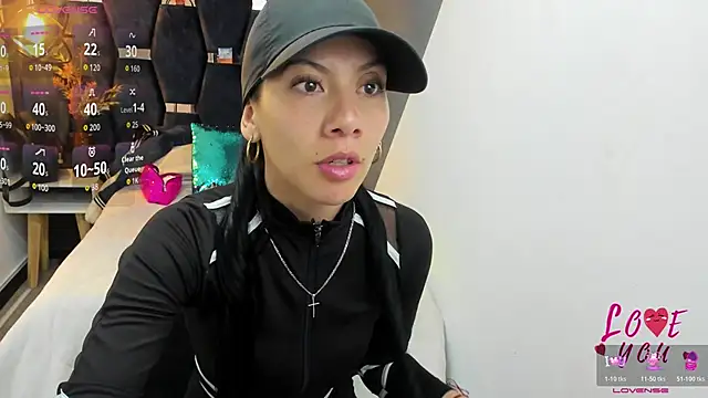 Abril Fox   online show from April 10, 9:19 pm