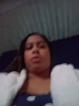 gatinha20257 online show from June 18, 8:35 pm