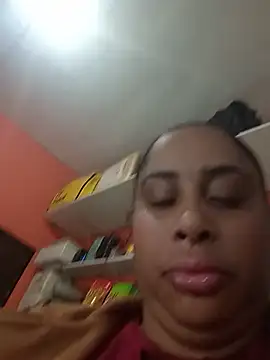 gatinha20257 online show from July 5, 4:19 am