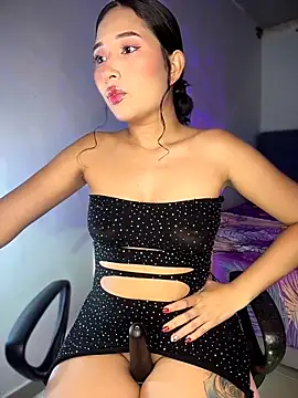 iamkyliewest online show from March 23, 5:55 am