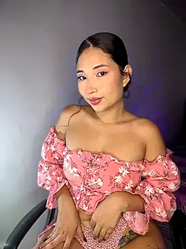 iamkyliewest online show from March 24, 5:45 am