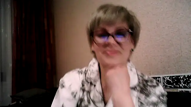 TatkaYang online show from April 1, 7:33 pm