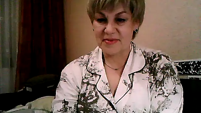 TatkaYang online show from April 2, 8:17 pm