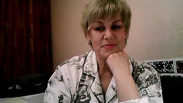 TatkaYang online show from April 4, 7:33 pm