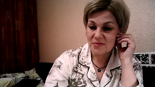 TatkaYang online show from April 15, 7:21 pm