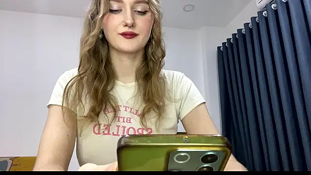 JanesSpace online show from April 1, 4:48 pm