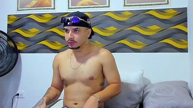 Leon Hotx online show from March 21, 12:10 pm