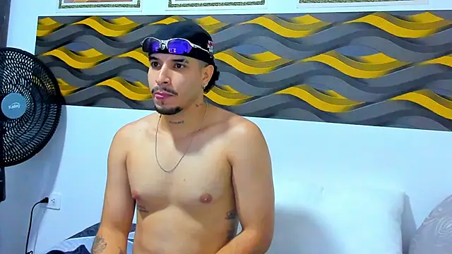 Leon Hotx online show from March 27, 6:40 pm