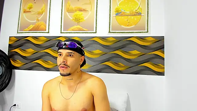 Leon Hotx online show from April 10, 7:07 pm