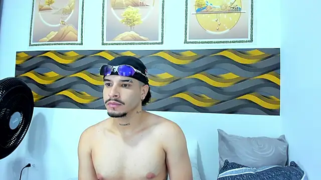 Leon Hotx online show from April 16, 2:34 am