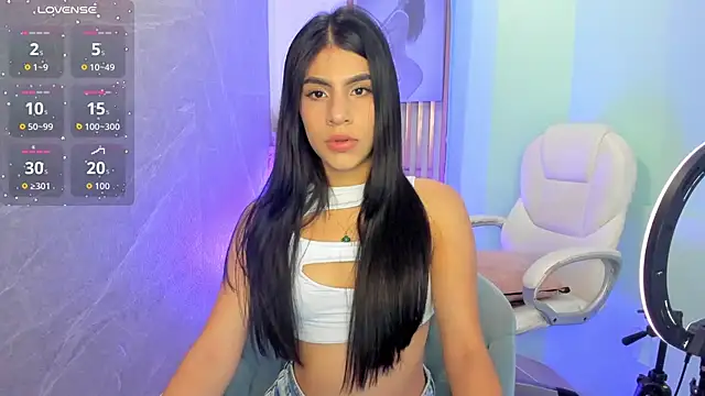 AlanahStewart online show from March 25, 8:48 pm