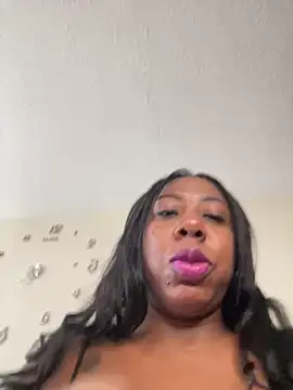 KendalCherN online show from April 10, 11:37 am