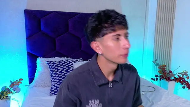 AndyJustgame  online show from July 14, 4:39 am