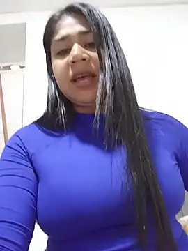 LexyJohnnes  online show from April 11, 1:32 am