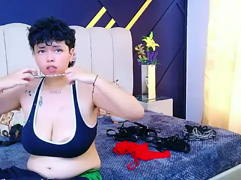 NikiEvanz online show from March 23, 8:13 pm