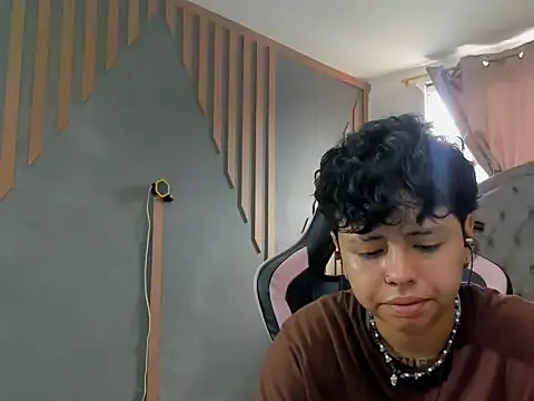 NikiEvanz online show from March 29, 2:17 pm