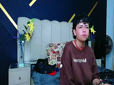 NikiEvanz online show from March 30, 2:23 am