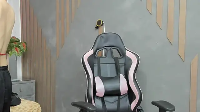 NikiEvanz online show from March 30, 7:59 pm