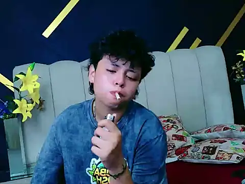 NikiEvanz online show from April 8, 7:52 am