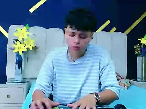 NikiEvanz online show from April 15, 3:24 am