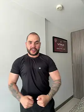 Snapshot of Axel_Dominus chatting on May 18, 6:14 pm Axel Dominus online show from May 18, 6:14 pm