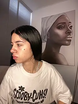 afrodita pinkk online show from March 28, 3:44 pm