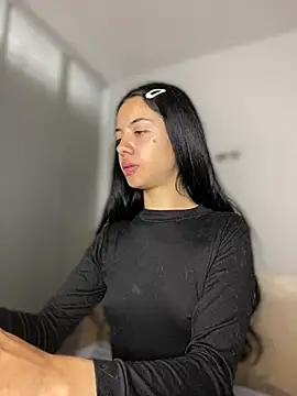 afrodita pinkk online show from April 17, 5:16 pm