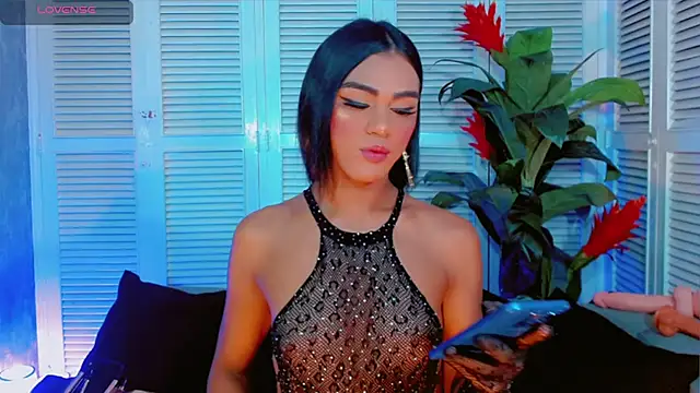 tiifannysexyhot online show from April 13, 7:14 am