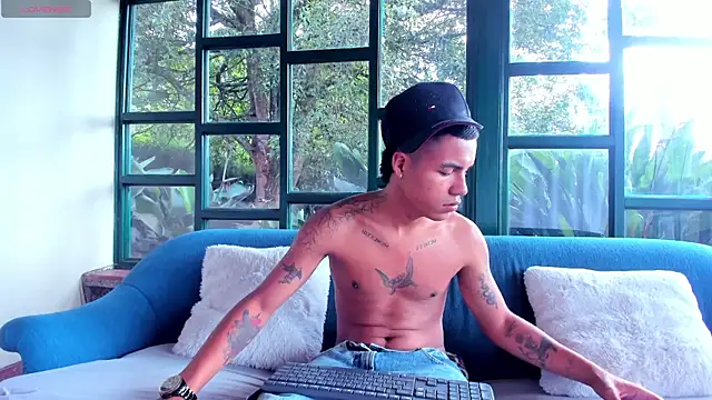 StivennCardona online show from March 26, 1:38 pm