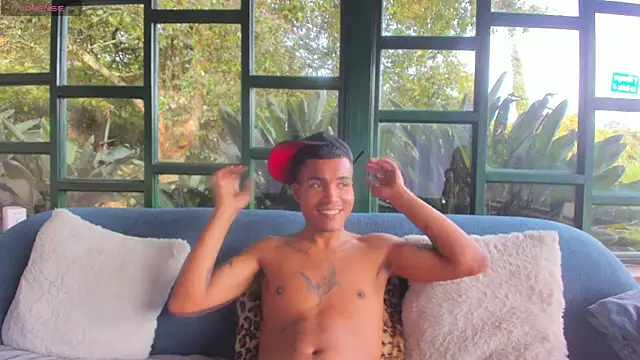 StivennCardona online show from April 10, 9:08 pm