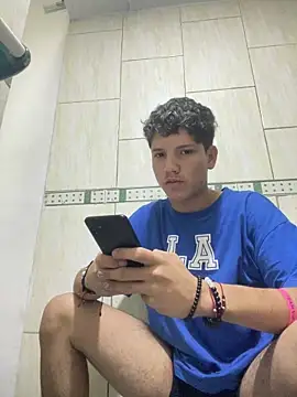 Theus26  online show from April 16, 11:51 pm