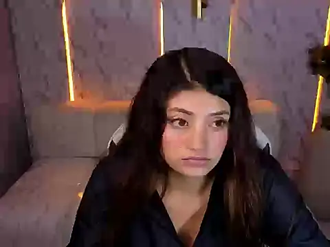 Lia queen tx online show from March 21, 3:00 am