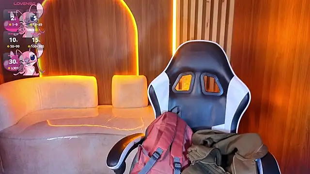 Lia queen tx online show from April 11, 2:49 am