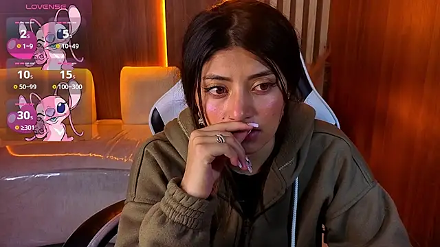 Lia queen tx online show from April 17, 2:47 am