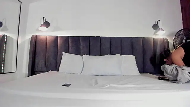 selena  smith1 online show from March 25, 4:40 am